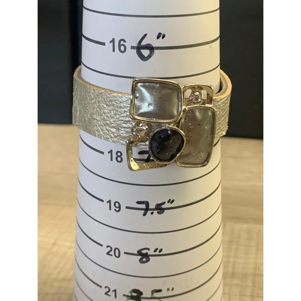 Silver Metallic Leather Cuff Bracelet Geometric Magnetic Clasp Rhinestone 4518